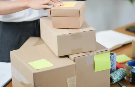 Choisir l'enveloppe ou le bon emballage pour votre expédition de colis