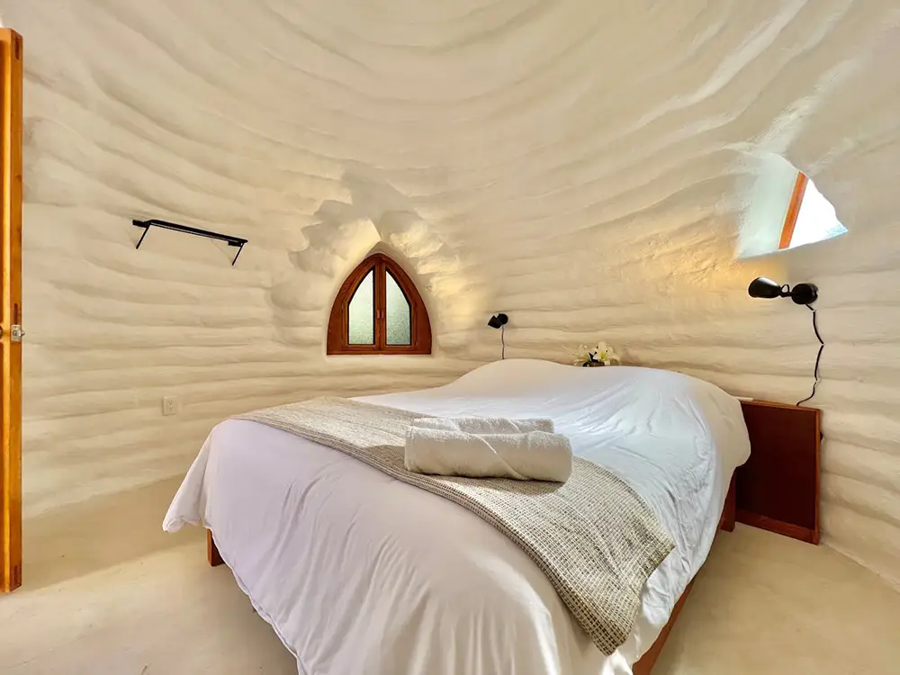 chambre aménagée dans un igloo