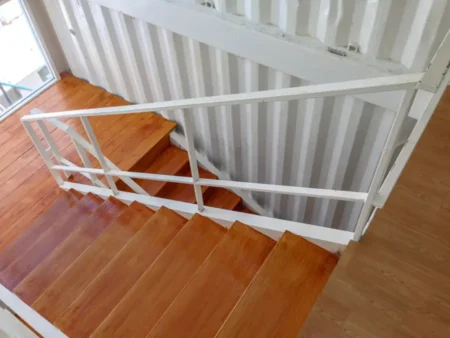 Étapes de fabrication d’un escalier en bois sur mesure bel escalier en bois dans maison moderne