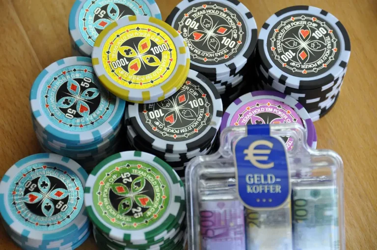 joueurs du LVbet Casino