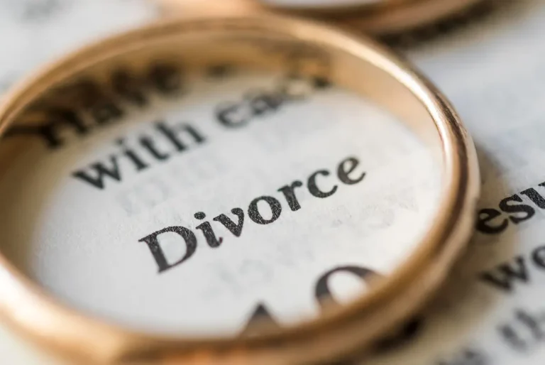 Comprendre le divorce pour faute : un mode de séparation encore d’actualité divorce