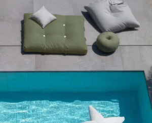 Les meilleurs flotteurs de piscine non gonflables